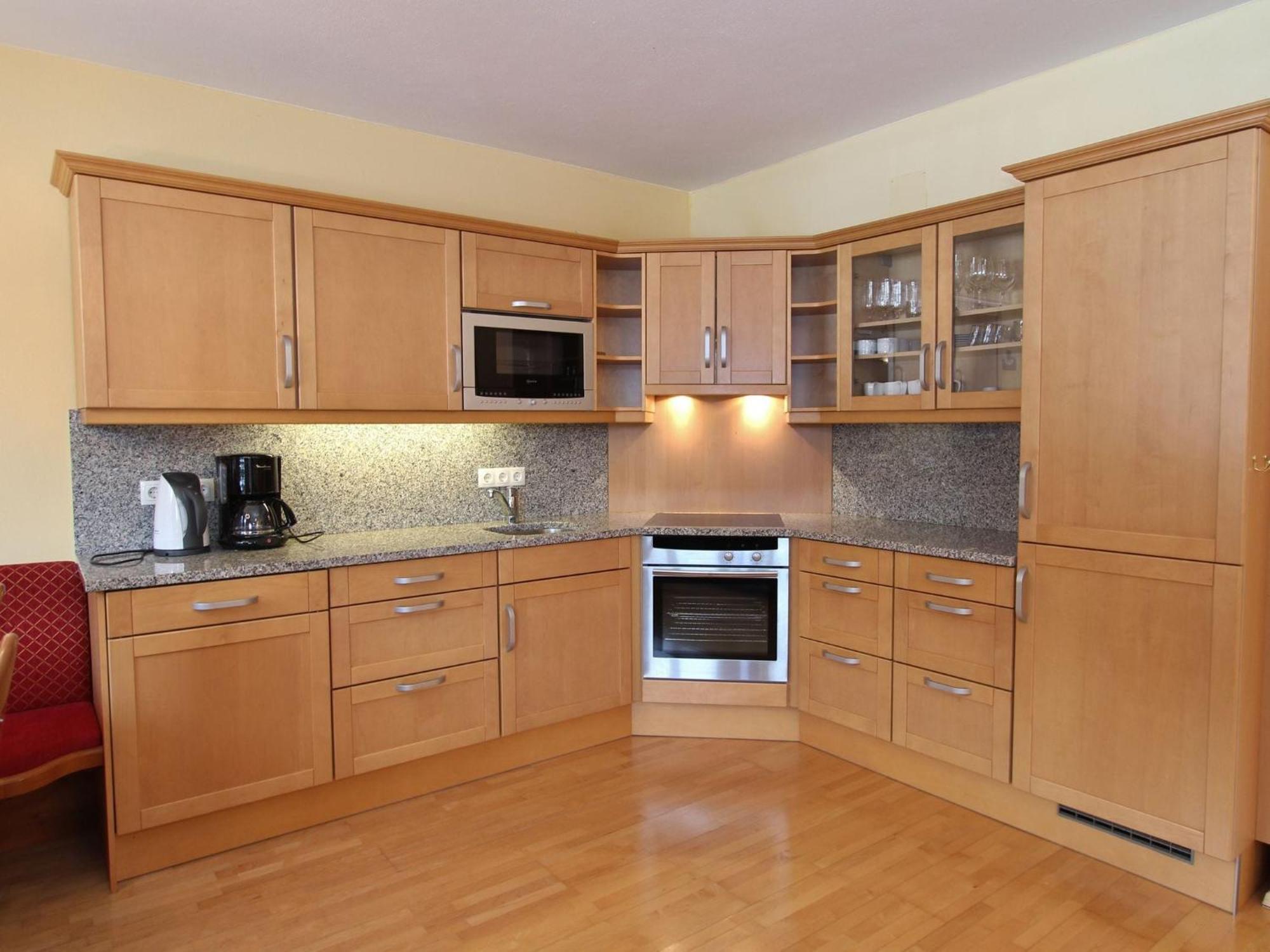 Large Chalet Apartment In Saalbach Hinterglemm ภายนอก รูปภาพ